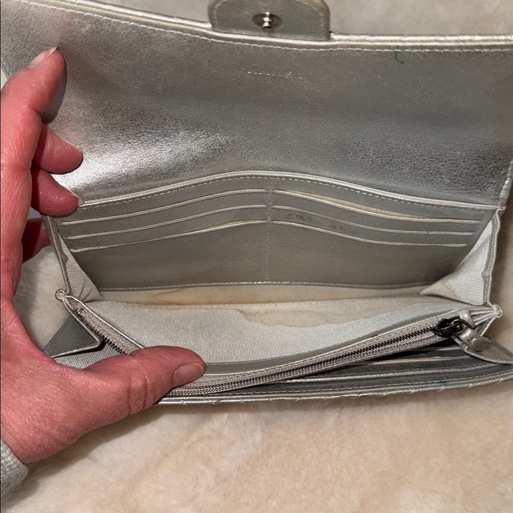 Chanel Chevron Quilted Flap Metallic Silver Wallet - Picture 12 of 17